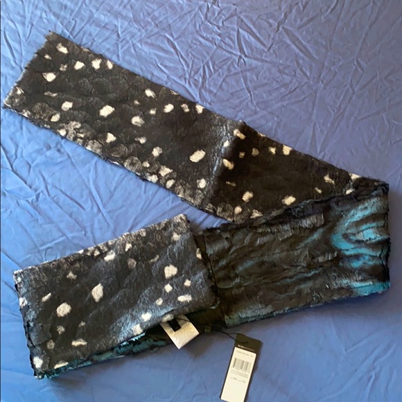 Bcbg black blue pockadot scarf - Picture 1 of 1
